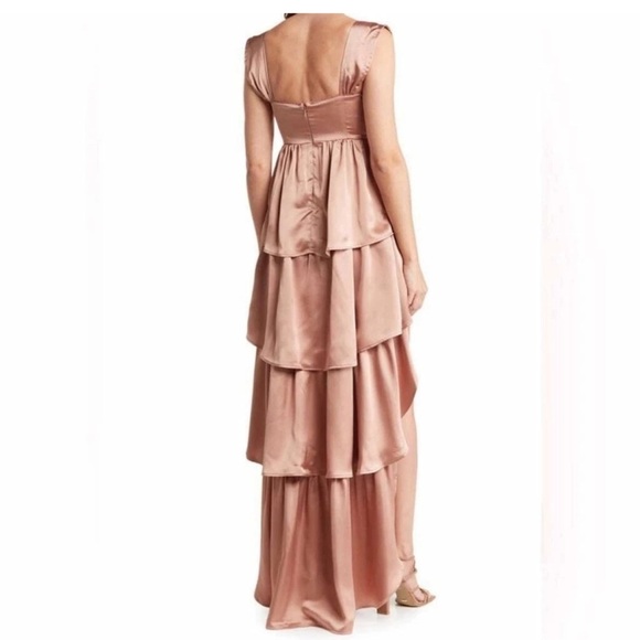 WeWoreWhat Satin Bronze Tiered Hem
Sleeveless High-Low Maxi Dress - size 0 - Picture 8 of 8